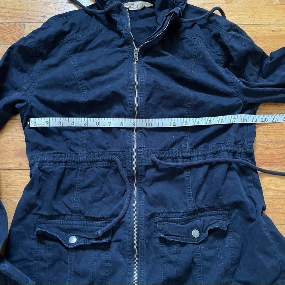 Hollister Navy Parka Size Large - Picture 3 of 9